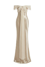 Manto d’Eos Gown
